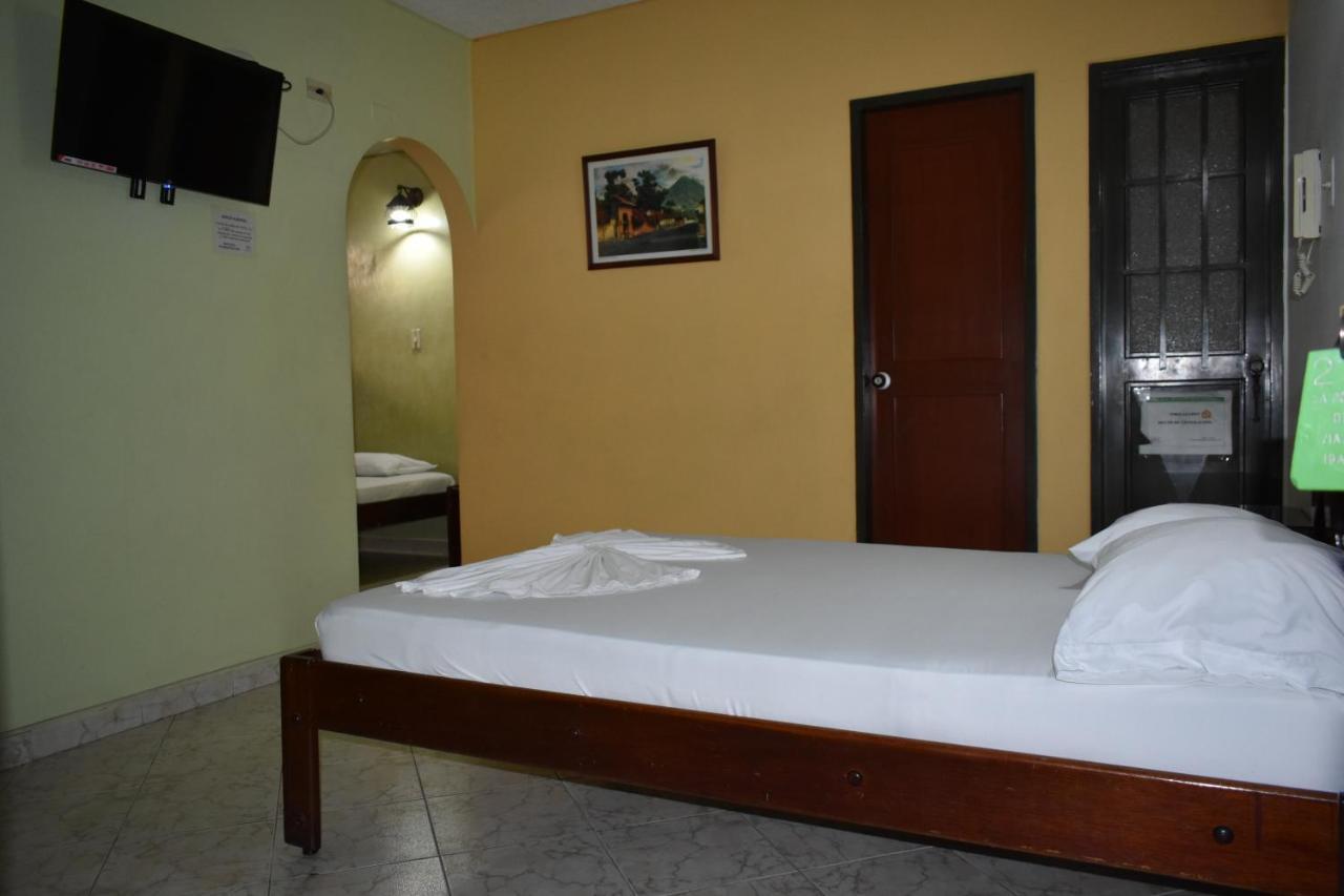 La Posada Del Viajero Ibagué Eksteriør billede